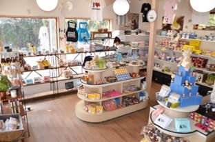 Click to view all images Shop & Retail business for sale in Glen Waverley - Image 1