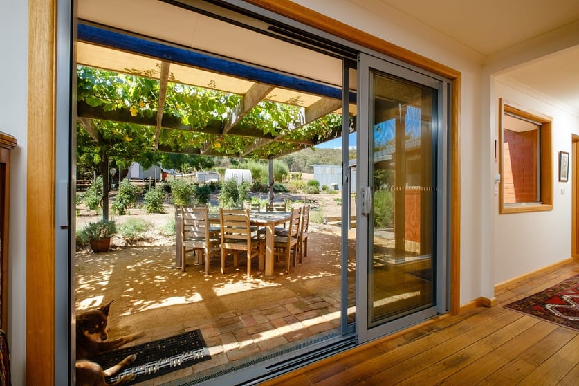 Click to view all images 3539 Great Alpine Rd Myrtleford VIC 3737 - Image 3