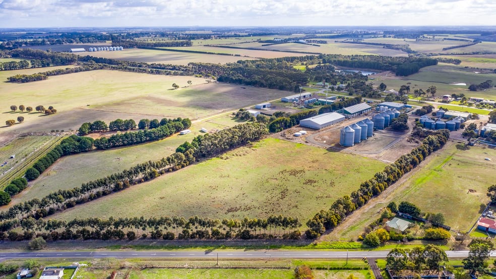 Click to view all images 109 HIGH STREET Lismore VIC 3324 - Image 2