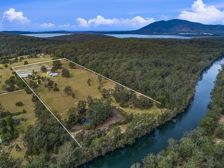 Click to view all images 215 Roseneath Road Bobs Creek NSW 2439 - Image 2