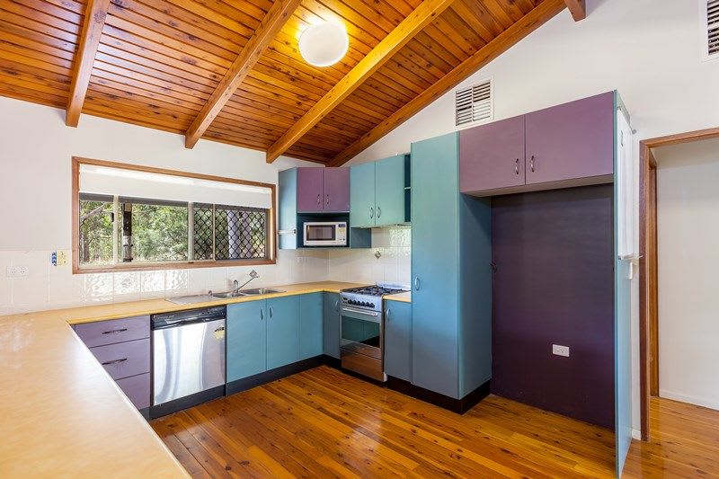 Click to view all images 1607 Murphys Creek Road Murphys Creek QLD 4352 - Image 3
