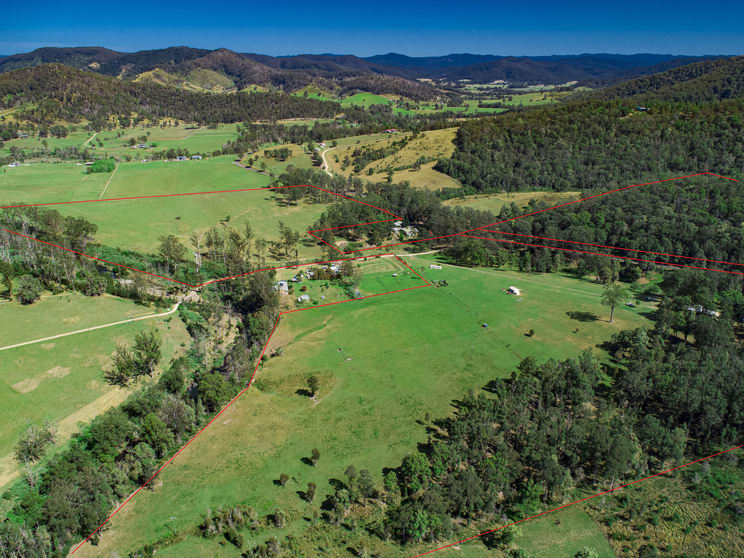 Click to view all images 11 Roach Road Pappinbarra NSW 2446 - Image 1