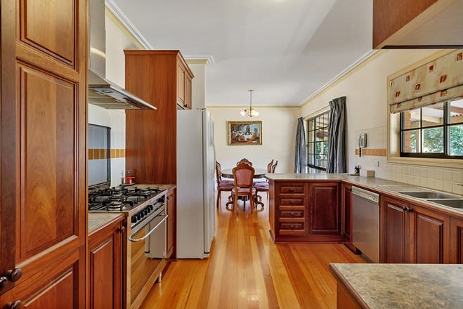 135 CLEARVIEW COURT Tallarook VIC 3659 - Image 2