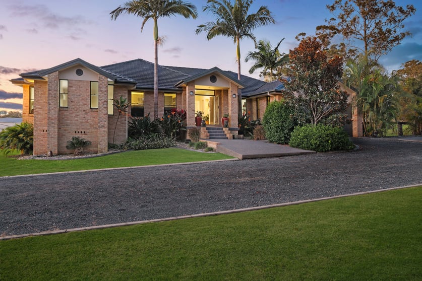 Click to view all images 149 Sarahs Crescent King Creek NSW 2446 - Image 2