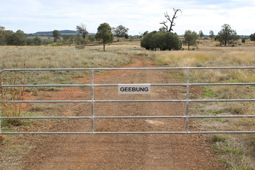 Click to view all images "Geebung" Gwydir Highway Gravesend NSW 2401 - Image 1