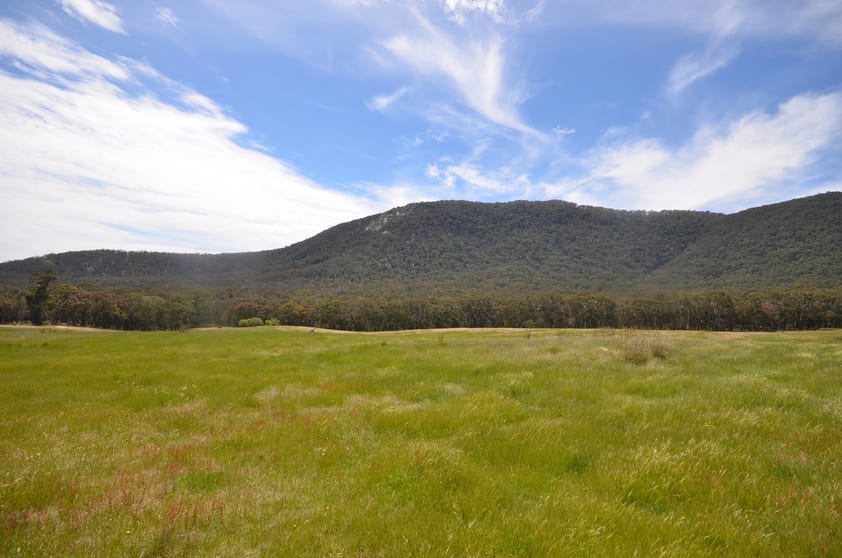 Click to view all images 48b + 48c Saddle Road Buangor VIC 3375 - Image 3