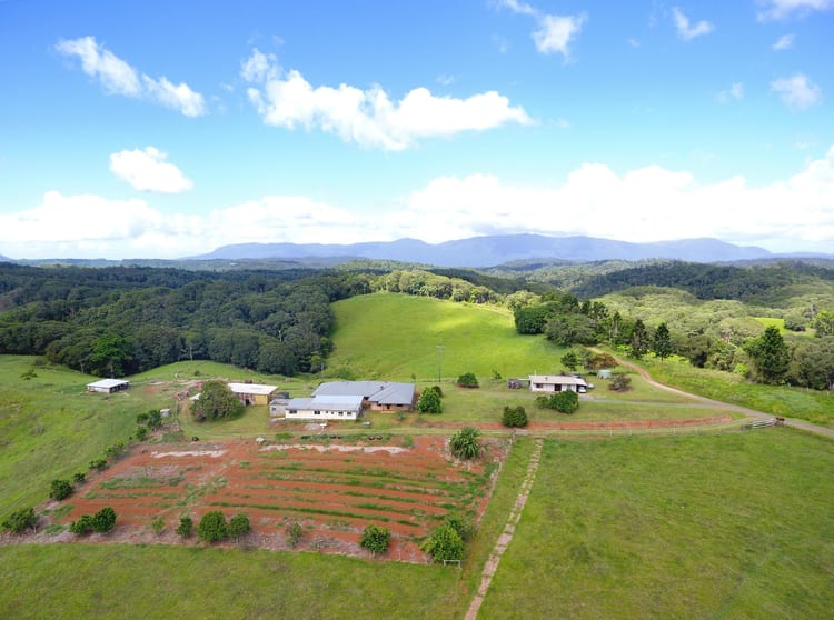 Click to view all images 343 Gadaloff Road Butchers Creek QLD 4885 - Image 2