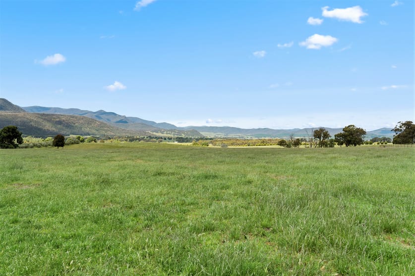 Click to view all images (Part)/714 Happy Valley Rd Myrtleford VIC 3737 - Image 3