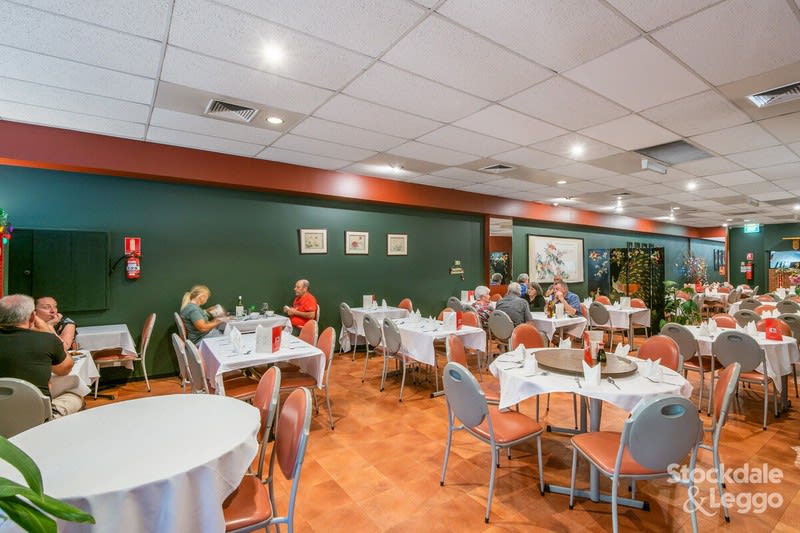 Click to view all images 98 Wyndham Street Shepparton VIC 3630 - Image 3