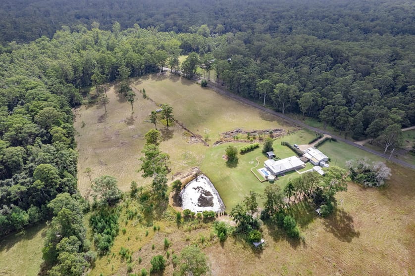 Click to view all images 127 Cutty Creek Road Bobs Creek NSW 2439 - Image 3