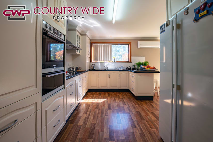 Click to view all images 111 Rodgers Road Glen Innes NSW 2370 - Image 2
