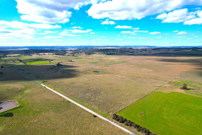 Click to view all images 143 Breadalbane Road Parkesbourne NSW 2580 - Image 3