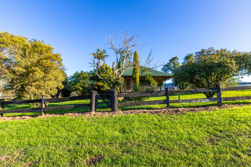 Click to view all images 395 Paterson River Road Gresford NSW 2311 - Image 3