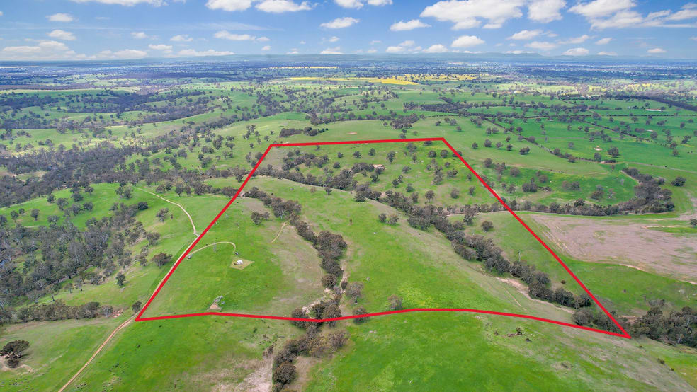 Click to view all images 4970 Coleraine Edenhope Road Harrow VIC 3317 - Image 2