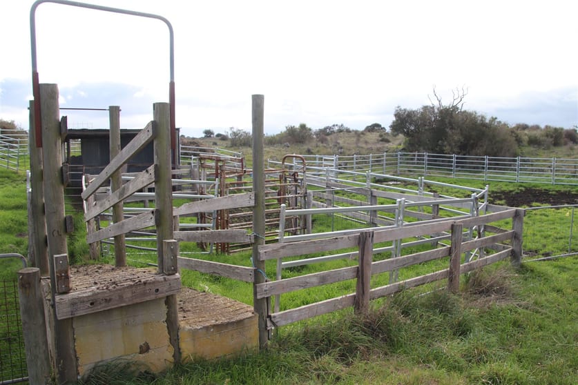 Click to view all images . Cockerills Road Dreeite VIC 3249 - Image 3
