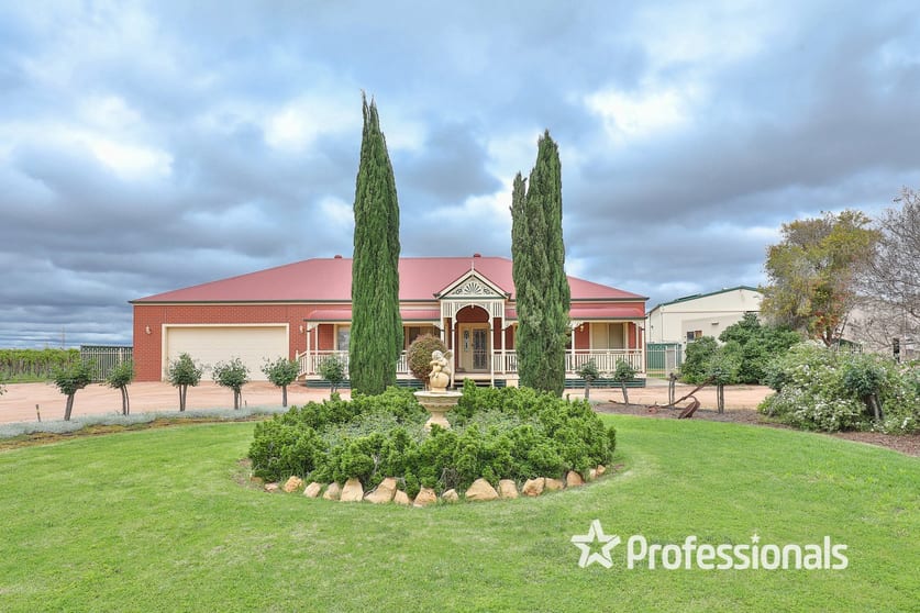 Click to view all images 350 & 356 Stewart Road Red Cliffs VIC 3496 - Image 3