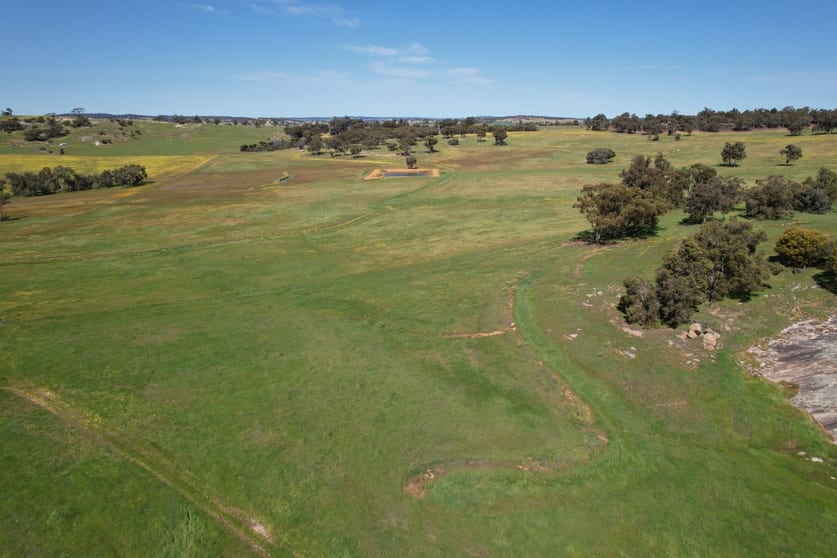 Click to view all images 2367 York-Williams Road Beverley WA 6304 - Image 1
