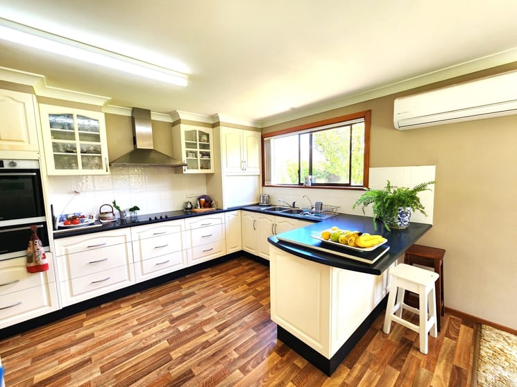 Click to view all images 111 Rodgers Road Glen Innes NSW 2370 - Image 3