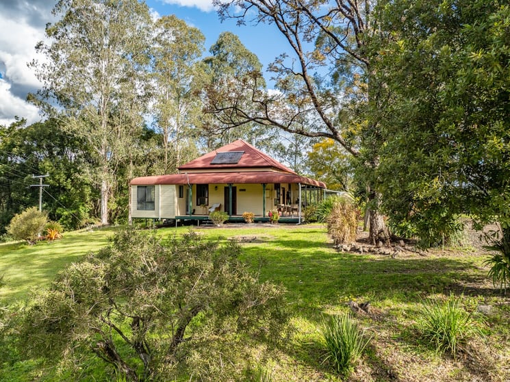 Click to view all images 5 Hensen Road Nimbin NSW 2480 - Image 2
