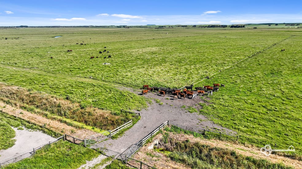1099 Eight Mile Creek Road Eight Mile Creek SA 5291 - Image 2