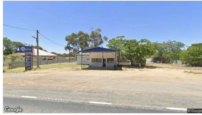 Click to view all images Service Station business for sale in Riverina NSW - Image 2