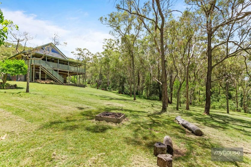 Click to view all images 121 Mount Rascal Road Mount Rascal QLD 4350 - Image 2