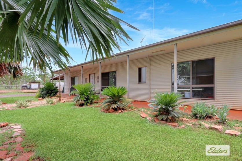 Click to view all images 140 Niceforo Road Katherine NT 0850 - Image 1