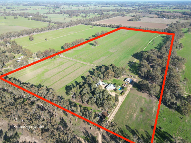 Click to view all images 52 Sheehan Rd Koonoomoo VIC 3644 - Image 2
