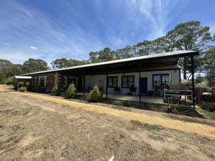 Click to view all images 633 Carapooee Road Carapooee VIC 3477 - Image 1