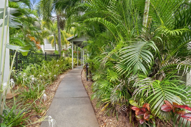 Click to view all images Accommodation & Tourism business for sale in Cairns - Image 1