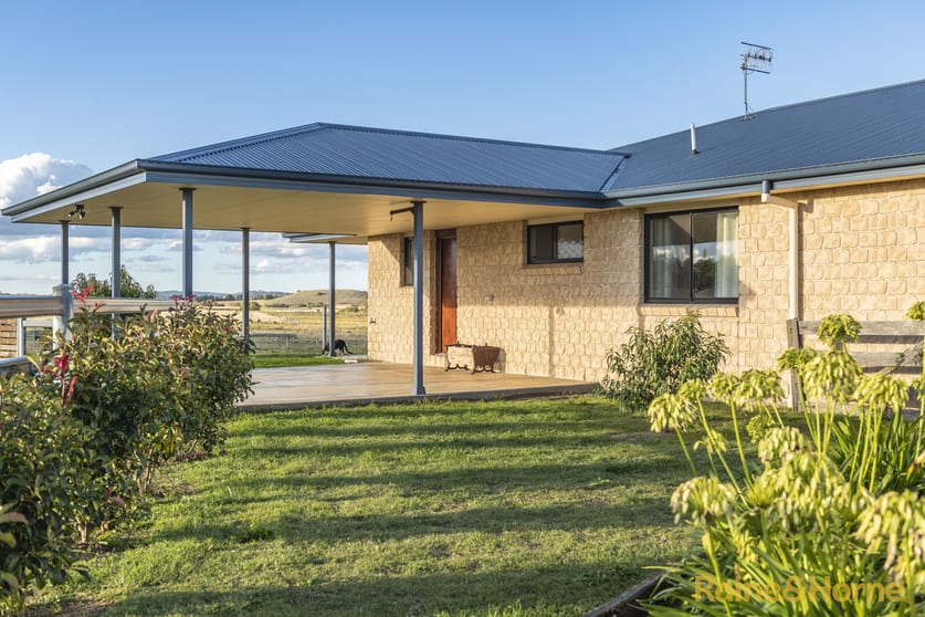 Click to view all images 389 Red Range Road Glen Innes NSW 2370 - Image 3