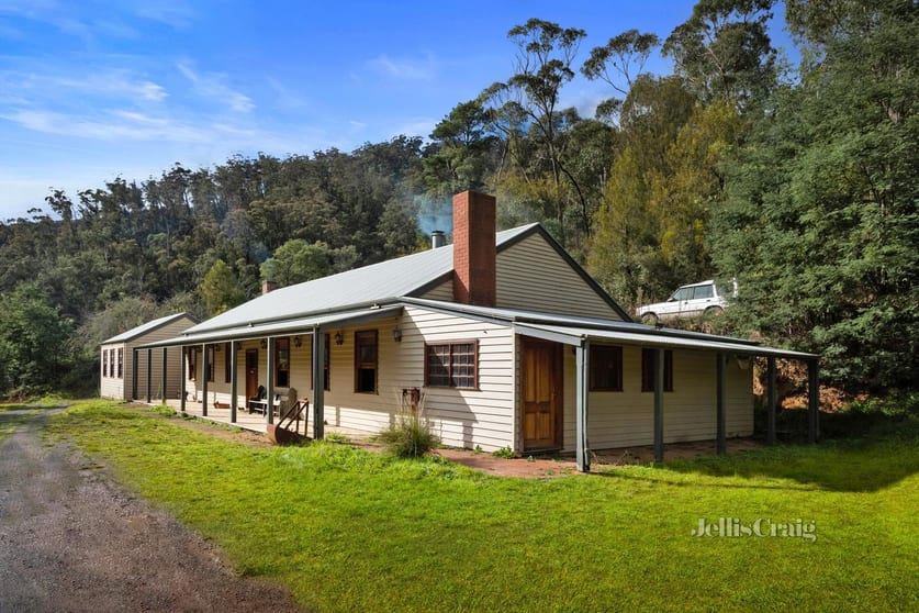 Click to view all images 1 Coopers Creek Road Coopers Creek VIC 3825 - Image 3