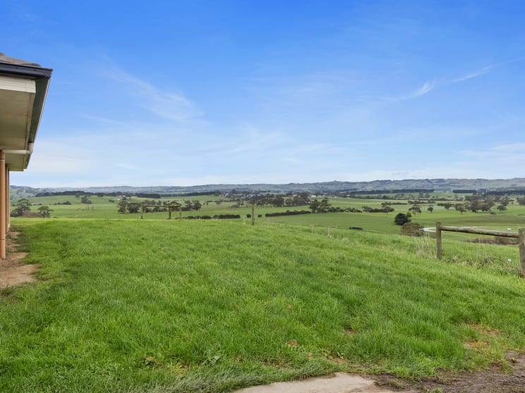 Click to view all images 118 Sweeneys Road Dumbalk VIC 3956 - Image 2
