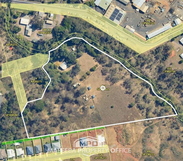 Click to view all images 30 Peters Street Mareeba QLD 4880 - Image 1