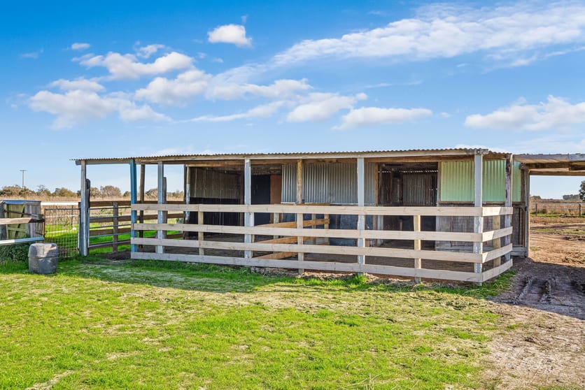 Click to view all images Murray Valley Highway Cohuna VIC 3568 - Image 1