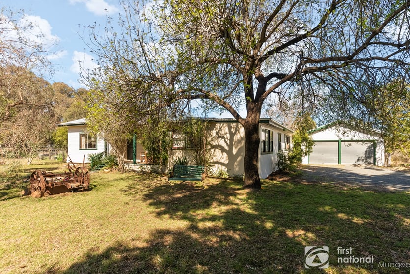 Click to view all images 2549 Digilah Road Dunedoo NSW 2844 - Image 2
