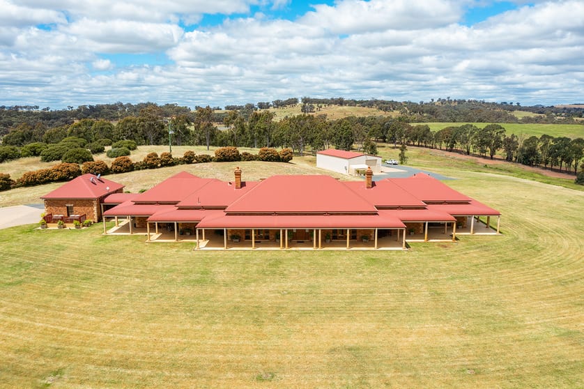 Click to view all images 7015 Olympic Highway Wagga Wagga NSW 2650 - Image 3