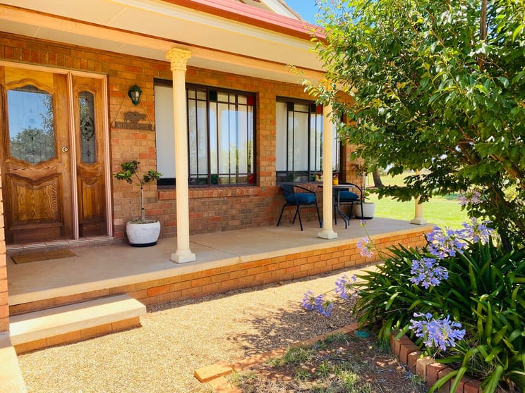 36 Lesterfield Lane Coolamon NSW 2701 - Image 1