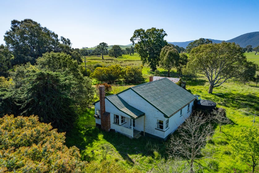 Click to view all images 102 Hillman Road Middle Creek VIC 3375 - Image 2