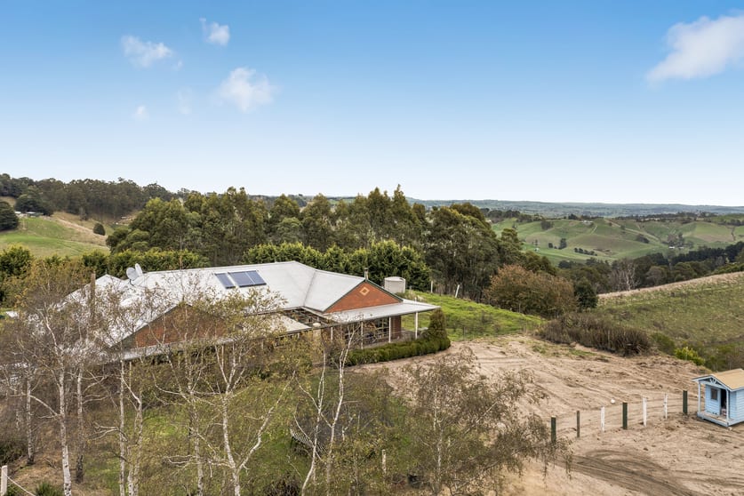Click to view all images 561 Warragul Leongatha Road Seaview VIC 3821 - Image 2