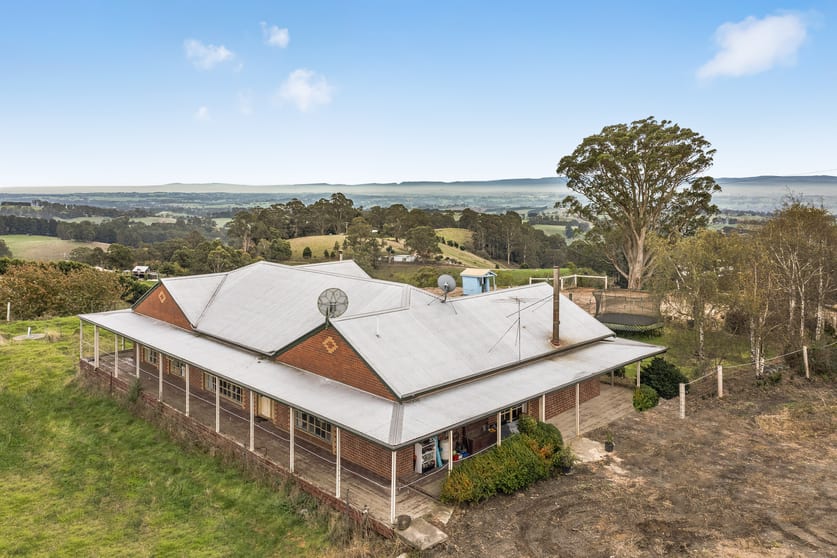 Click to view all images 561 Warragul Leongatha Road Seaview VIC 3821 - Image 3