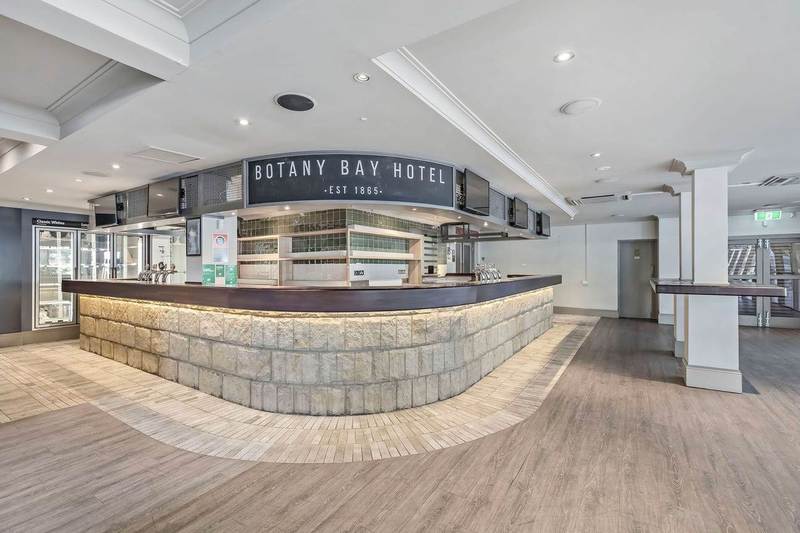 Click to view all images 1807 Botany Bay Banksmeadow NSW 2019 - Image 3