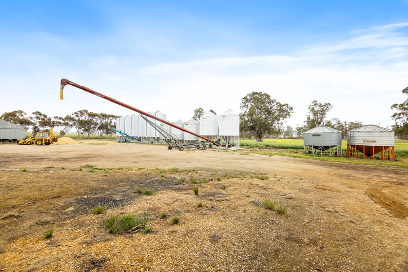 Click to view all images 276 Dunstans Road Telangatuk East VIC 3401 - Image 3