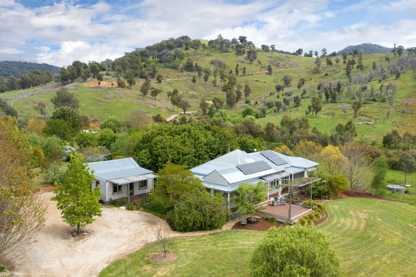 Click to view all images 1324 Wodonga - Yackandandah Road Yackandandah VIC 3749 - Image 3