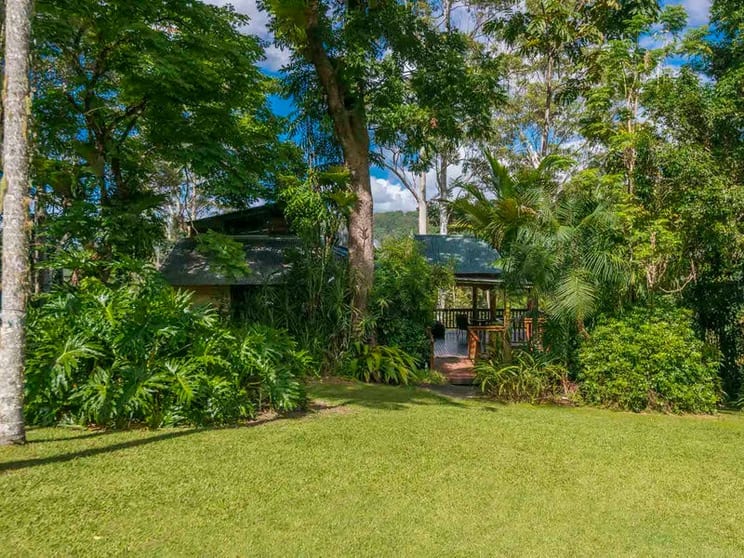 Click to view all images 1044 Terania Creek Road Terania Creek NSW 2480 - Image 3