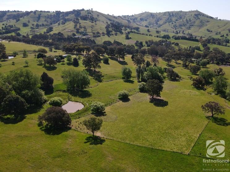 Click to view all images 2288 Beechworth-Wodonga Road Leneva VIC 3691 - Image 2