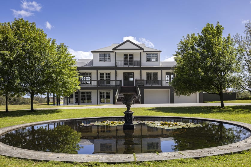 Click to view all images 98 Sheehans Road Red Hill VIC 3937 - Image 1