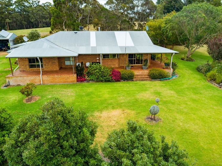Click to view all images 262 Bridge Road North Walpole WA 6398 - Image 3
