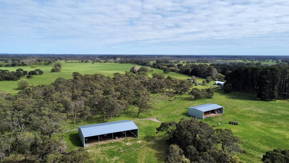 Click to view all images 5422 Clay Wells Road Penola SA 5277 - Image 2