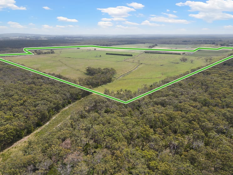 Click to view all images 931 Gorae Road Gorae VIC 3305 - Image 2